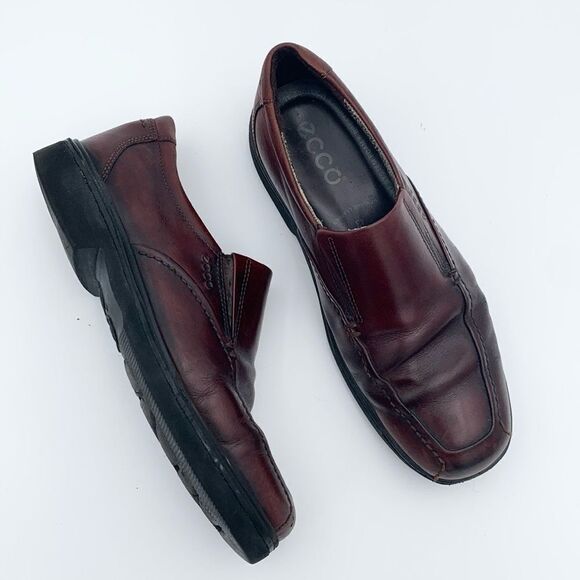 ECCO mahogany, brown leather slip on men’s loafers ￼size 43 - Picture 1 of 12